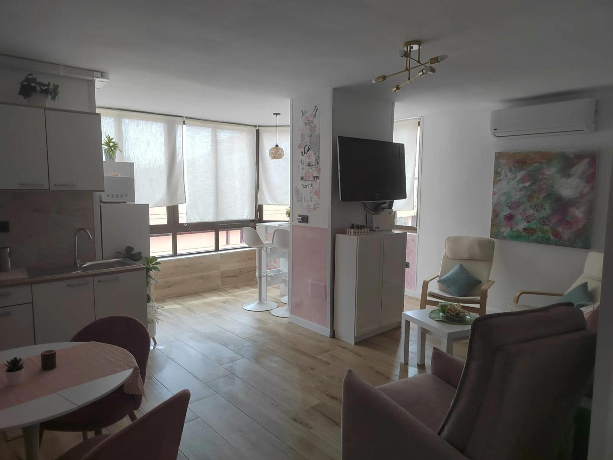Bright Apartment With Sea View Fuengirola 50 M² Pool Exterior photo